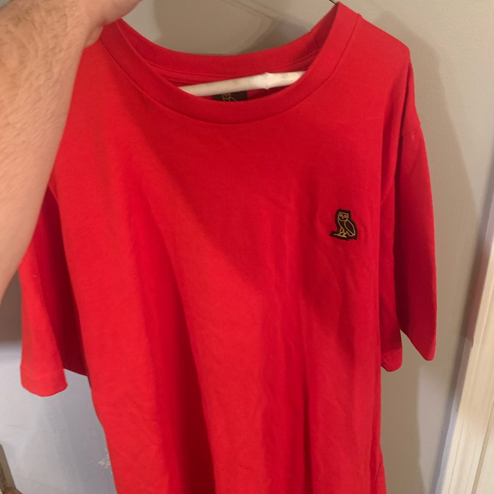 Red ovo tee size xl